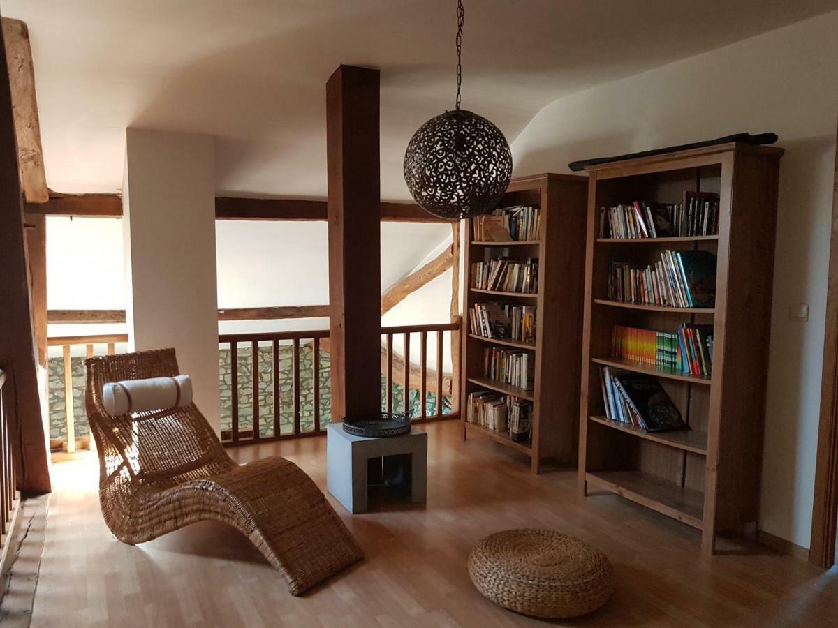Vila La Parenthese Chimay Exteriér fotografie
